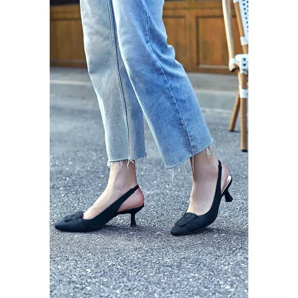 Women's Navy Blue Sling Back Kitten Heel Pointed Closed Toe Comfortable Sandal - Picture 2 of 6